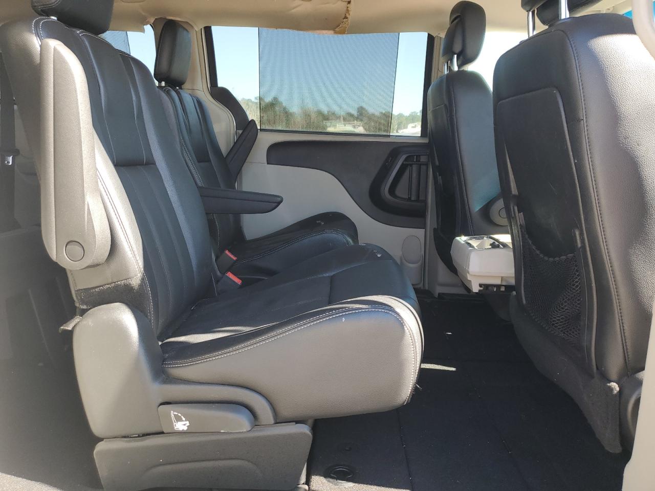 CHRYSLER TOWN & COUNTRY TOURING