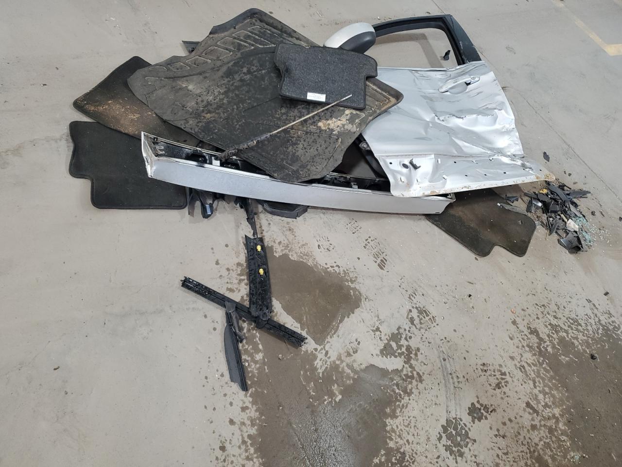 Lot #3302699032 2013 FORD ESCAPE SE