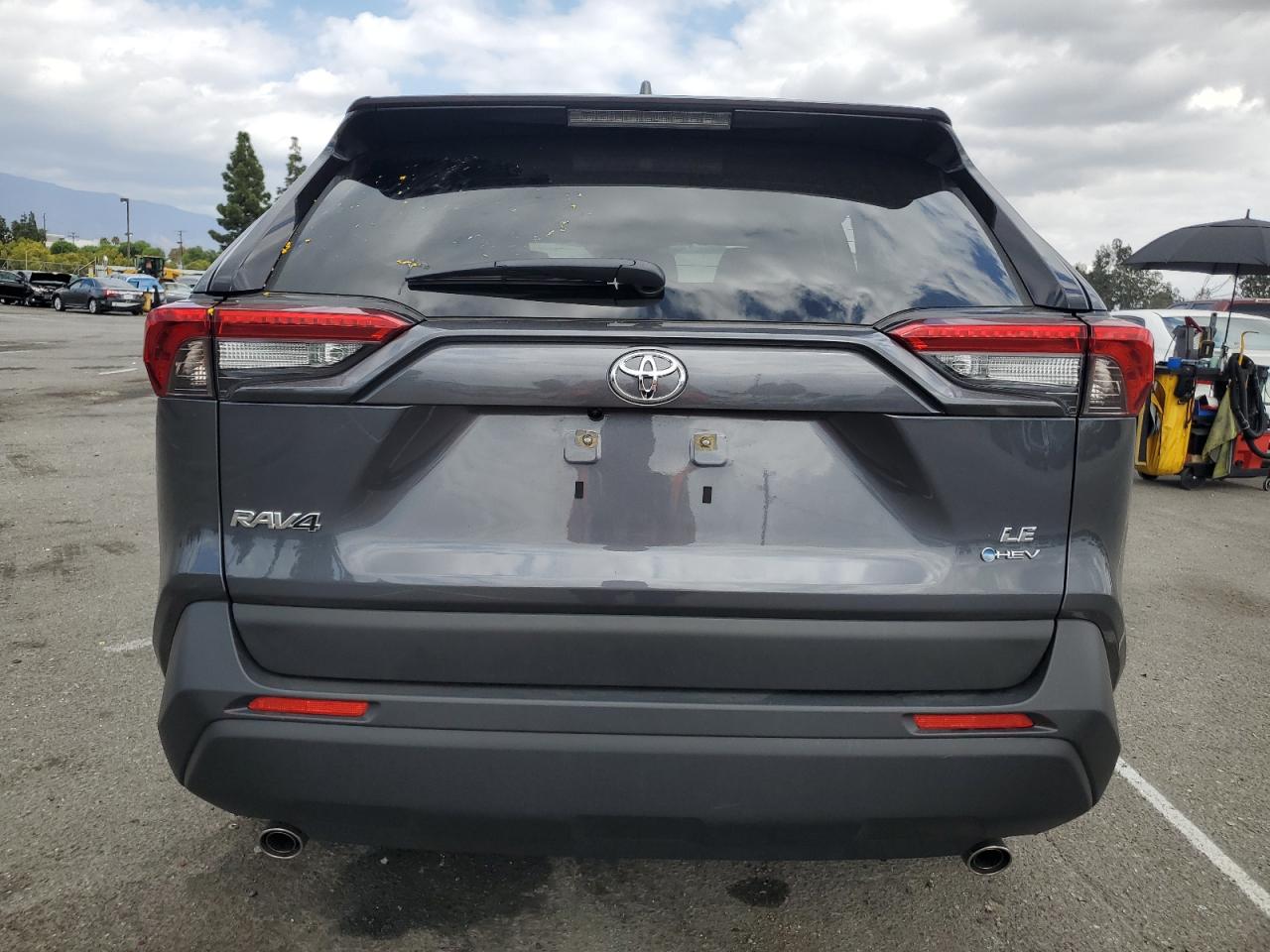 TOYOTA RAV4 LE