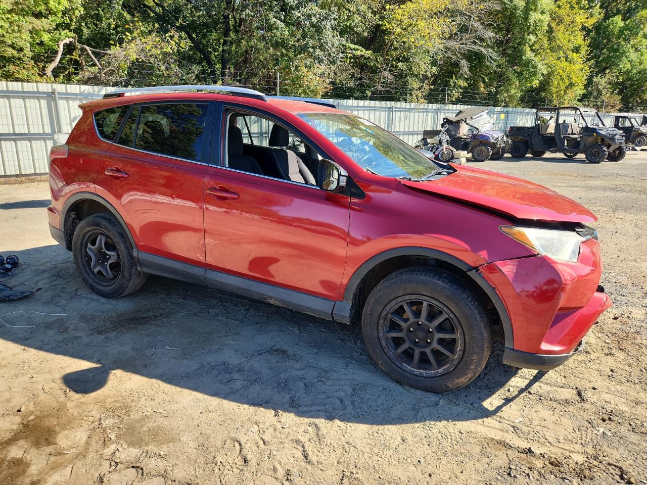 TOYOTA RAV4 LE