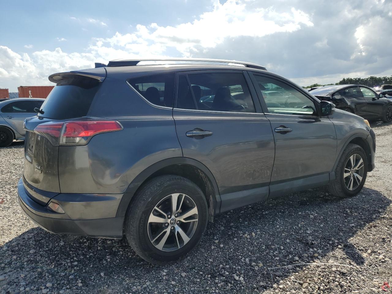 TOYOTA RAV4 XLE