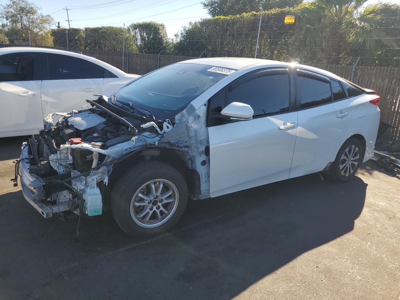 TOYOTA PRIUS PRIME LE