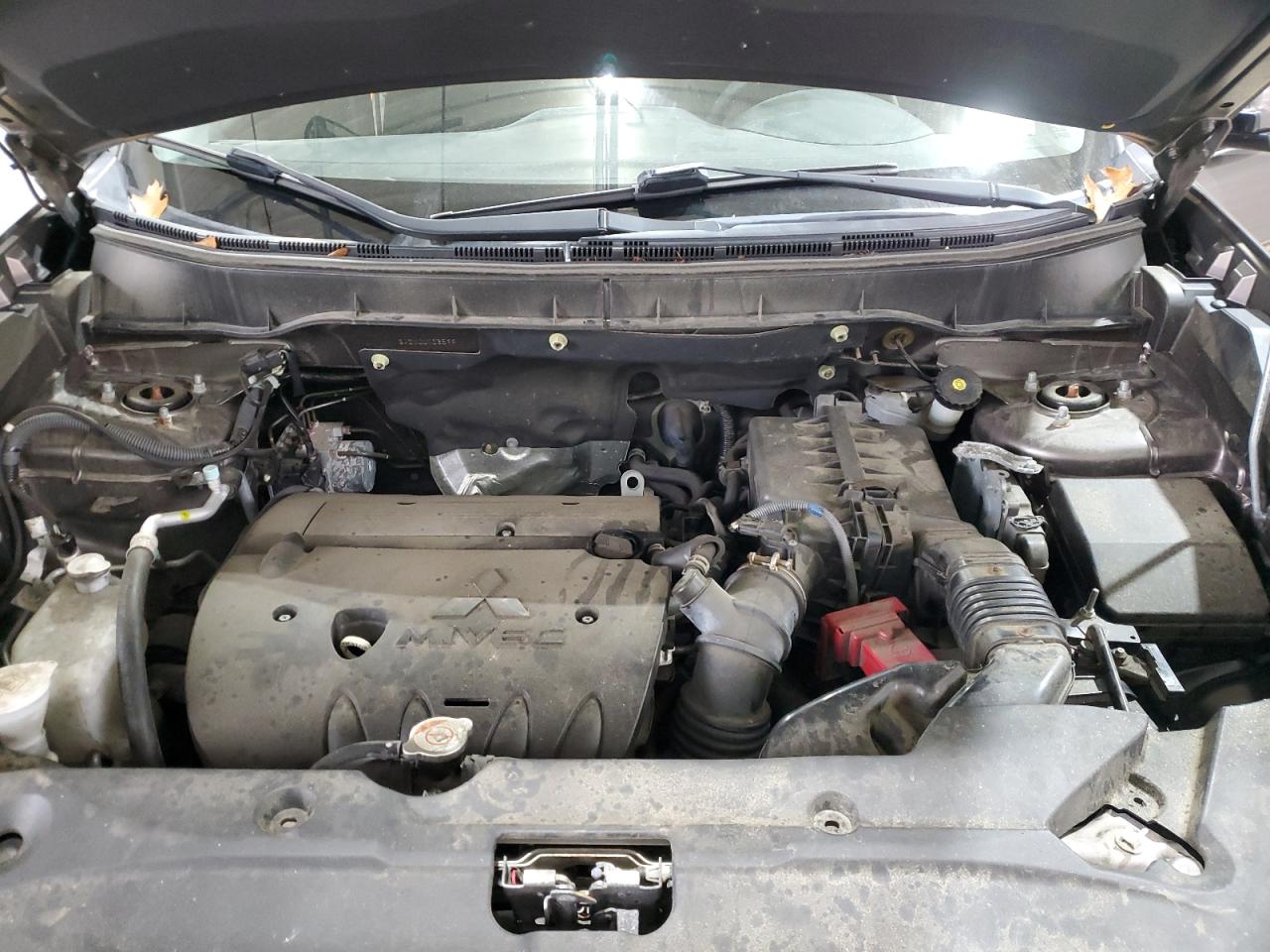 MITSUBISHI OUTLANDER ES