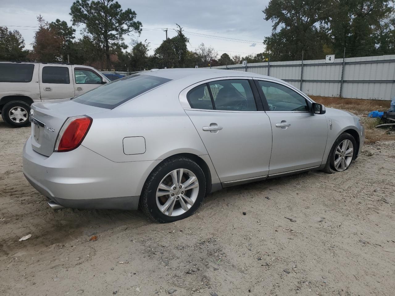 Lot #3317799102 2010 LINCOLN MKS