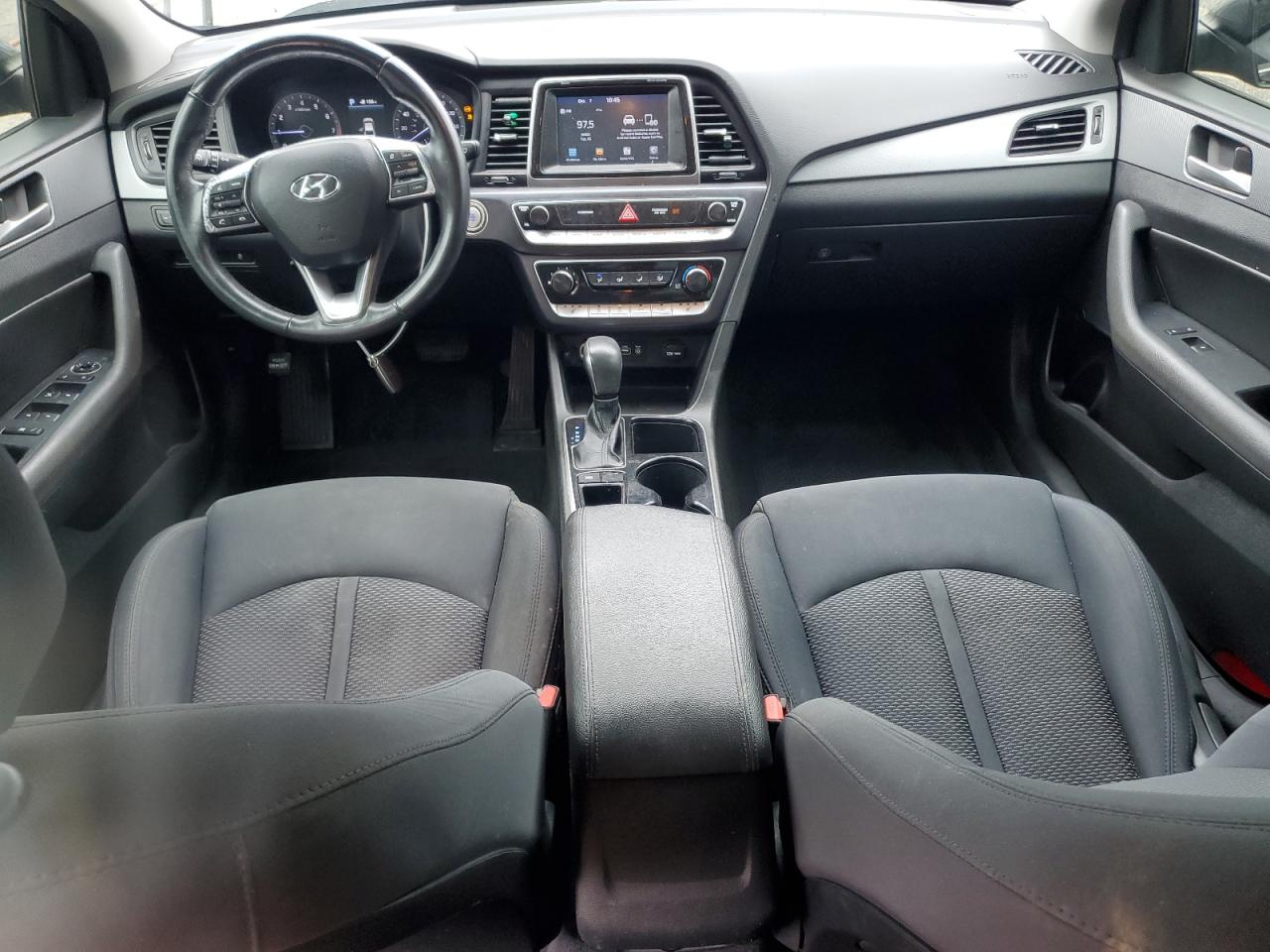 HYUNDAI SONATA SPORT