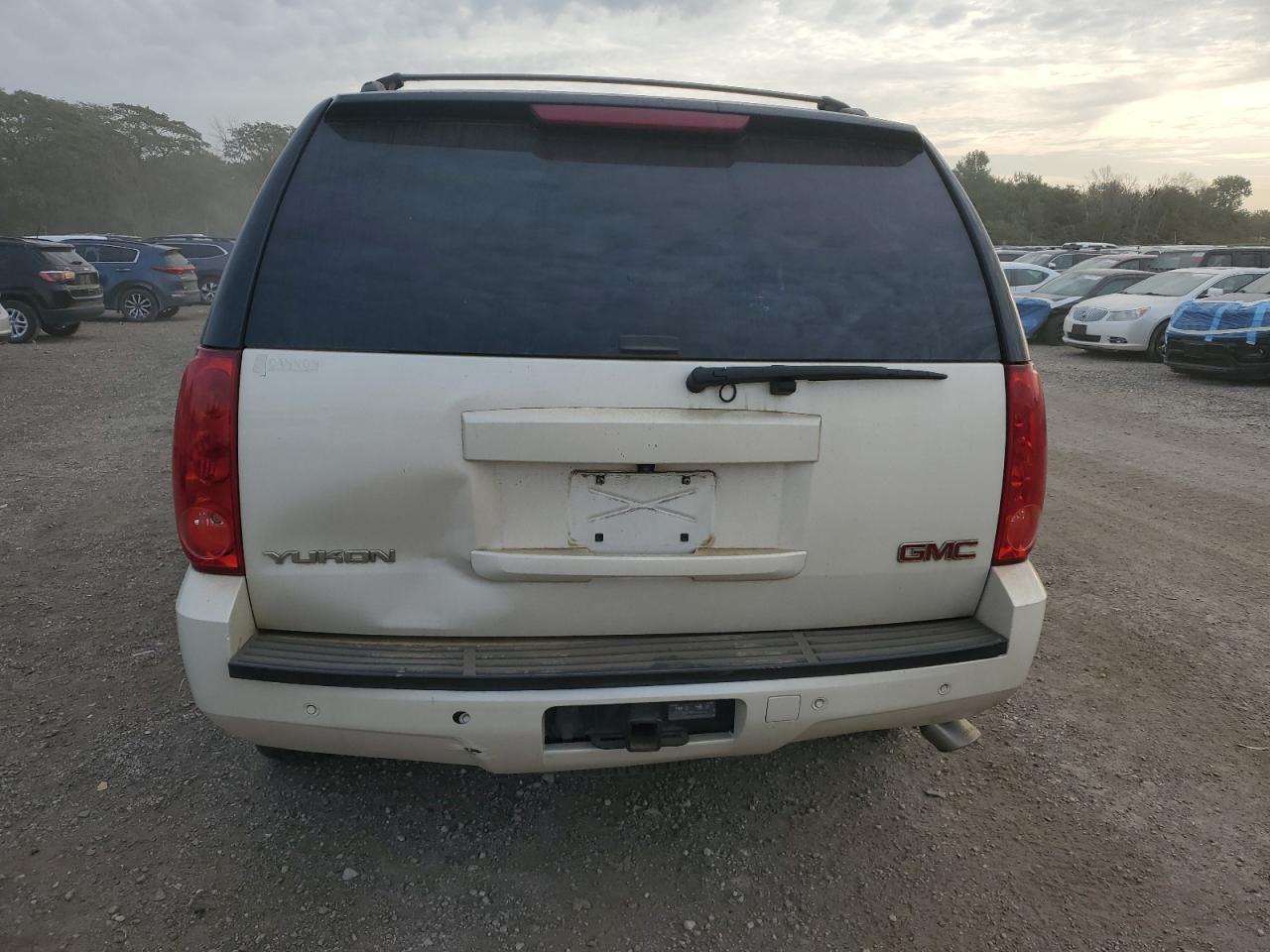 GMC YUKON SLT