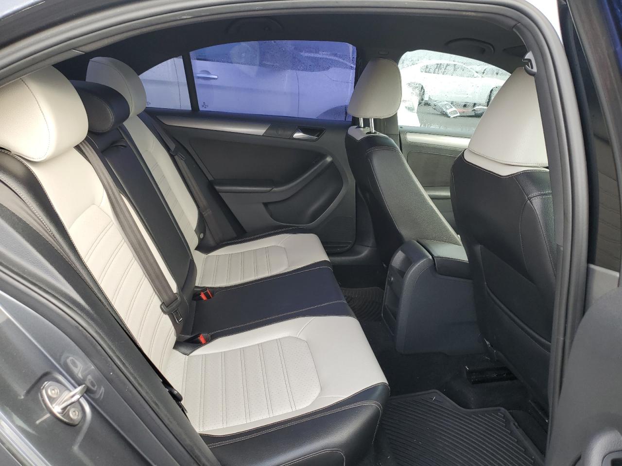 VOLKSWAGEN JETTA SPORT