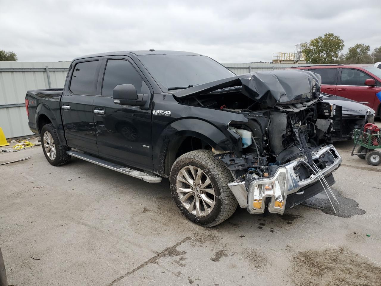 FORD F-150 SUPERCREW