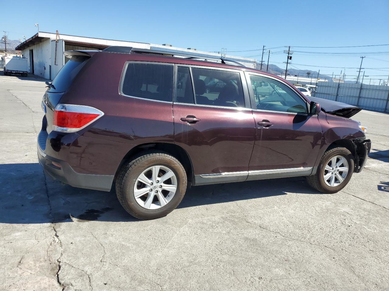 TOYOTA HIGHLANDER BASE