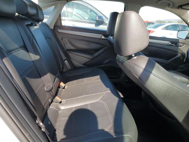 2015 VOLKSWAGEN PASSAT SE - 1VWBV7A31FC029300