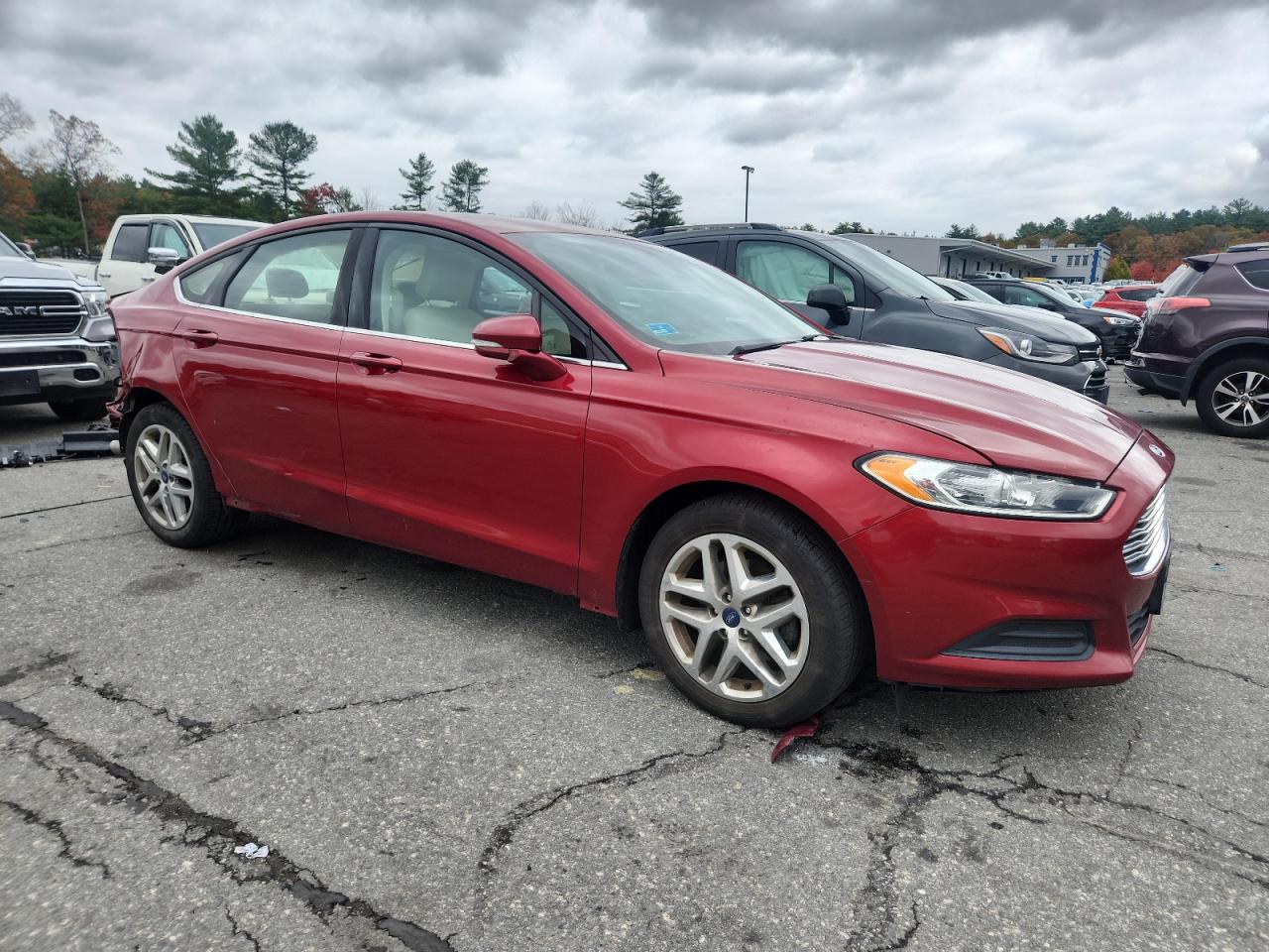 FORD FUSION SE