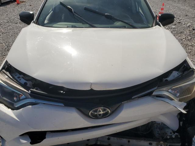 2018 TOYOTA RAV4 LE - JTMBFREV4JJ740257