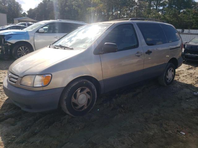 Global Auto Auctions: 2001 TOYOTA SIENNA LE