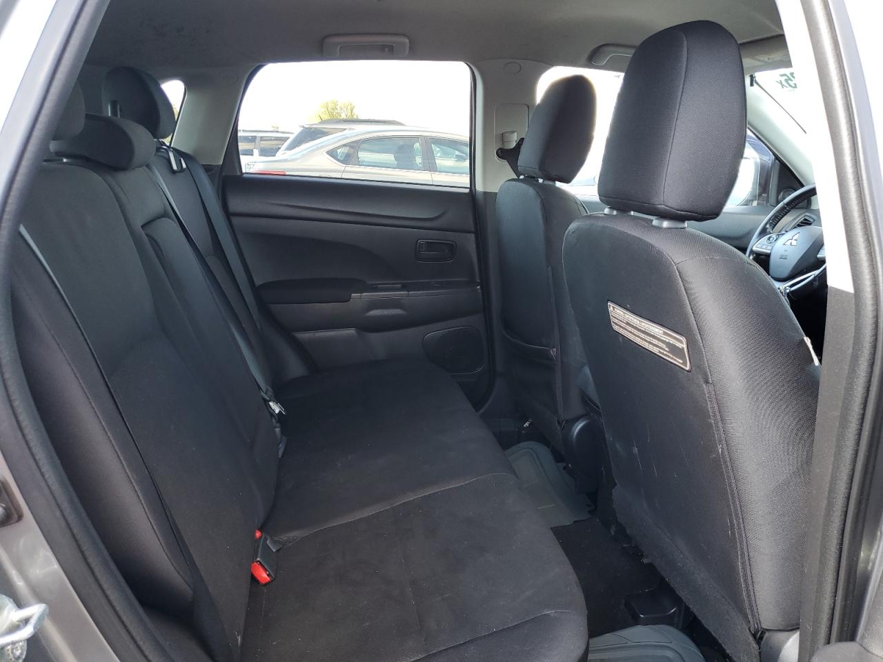 MITSUBISHI OUTLANDER ES