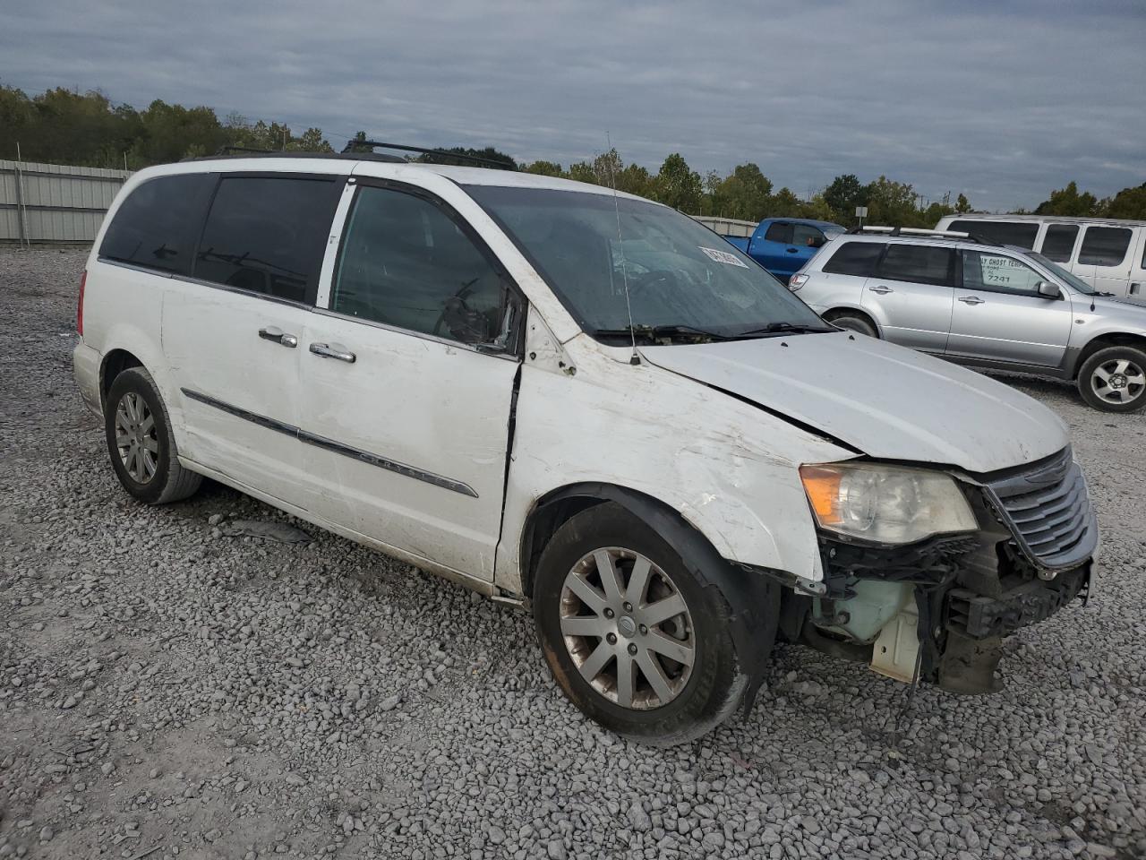 CHRYSLER TOWN & COUNTRY TOURING