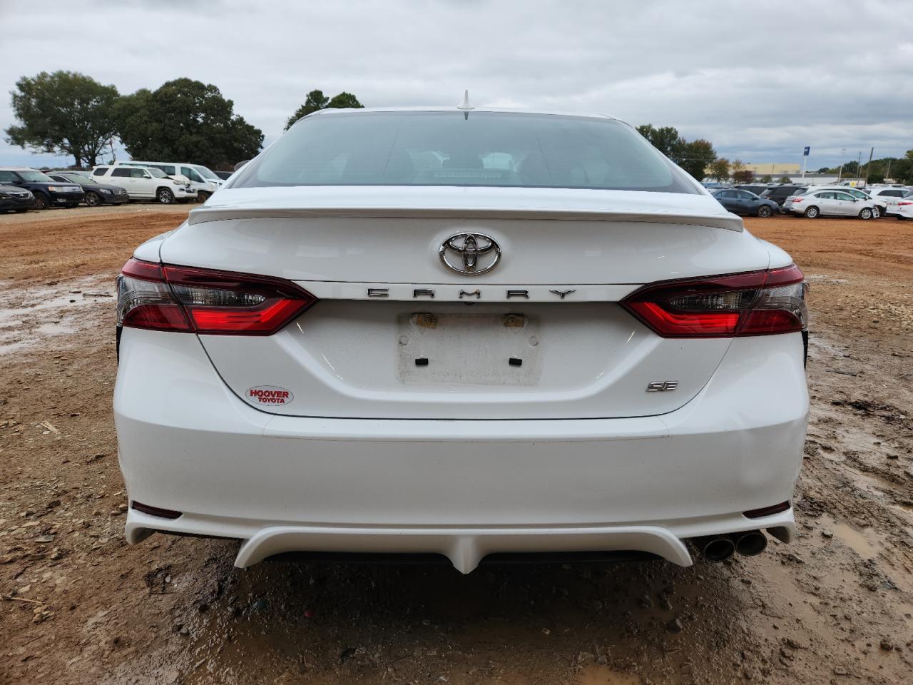 TOYOTA CAMRY SE
