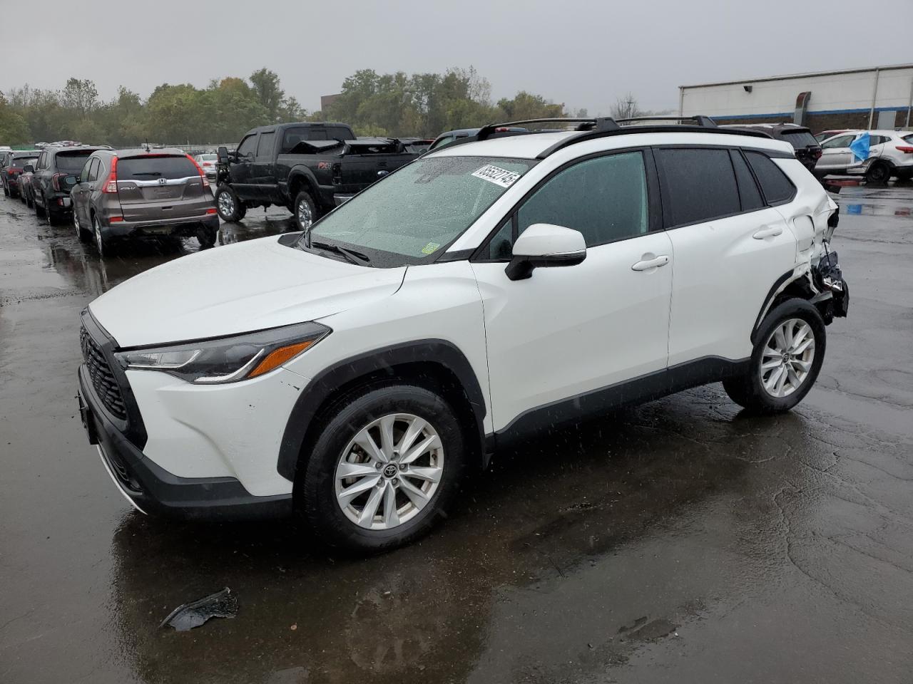 TOYOTA COROLLA CROSS LE