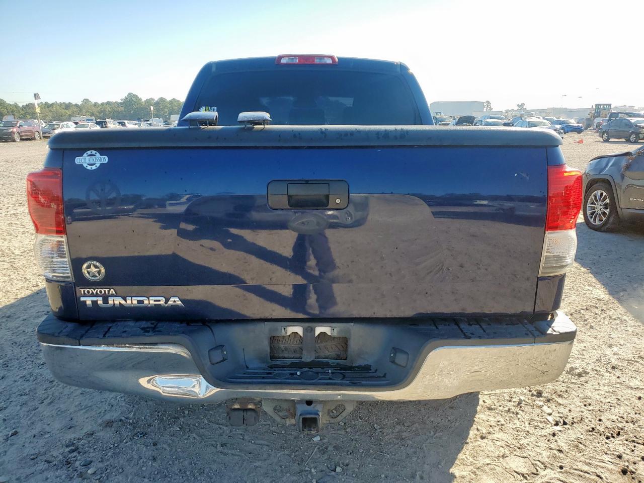 TOYOTA TUNDRA CREWMAX SR5