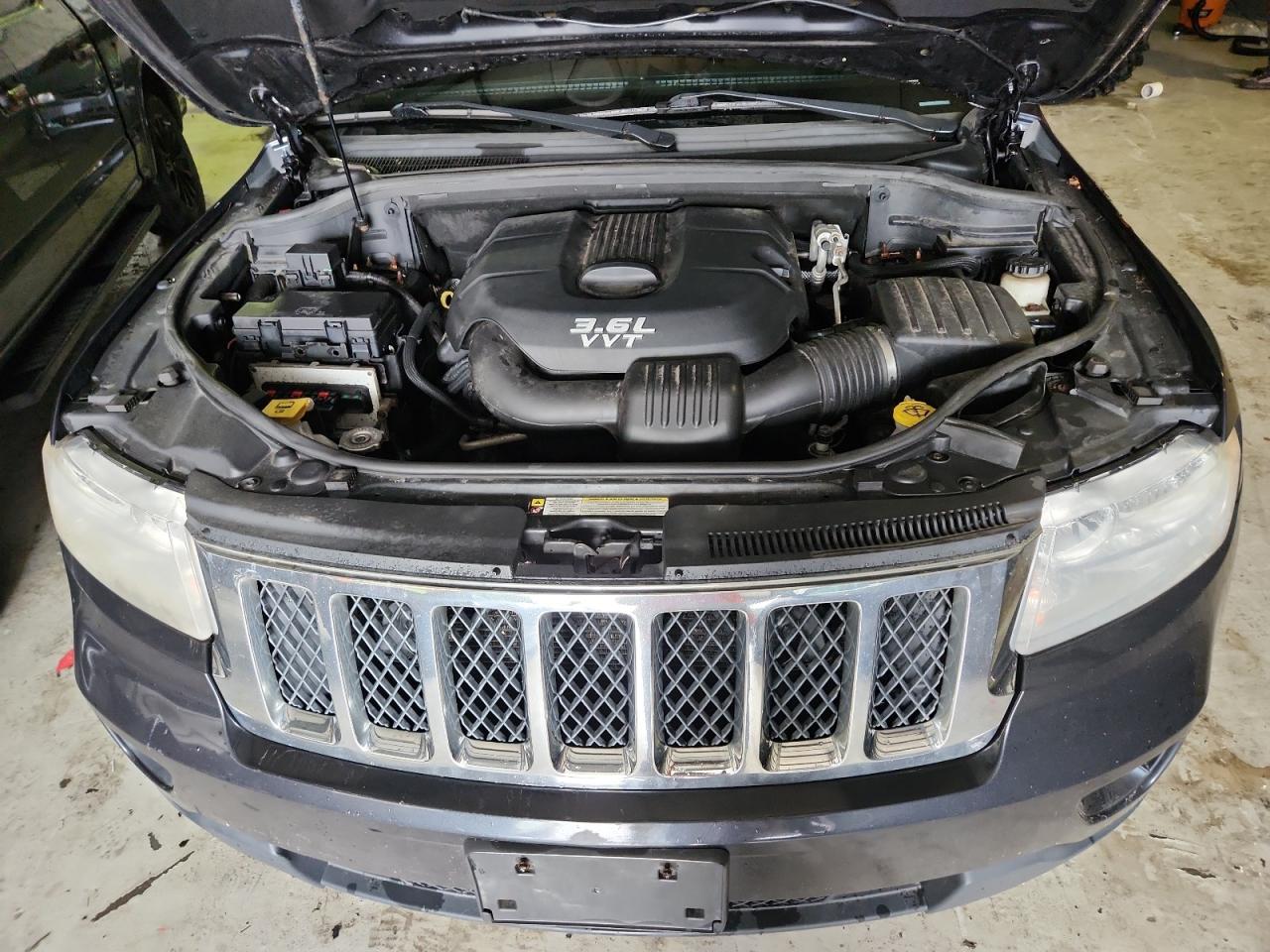 JEEP GRAND CHEROKEE LAREDO