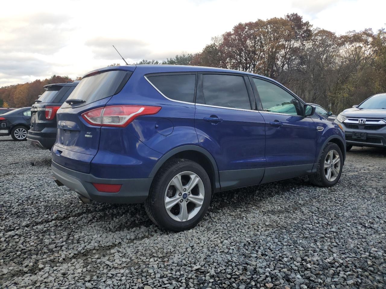 FORD ESCAPE SE