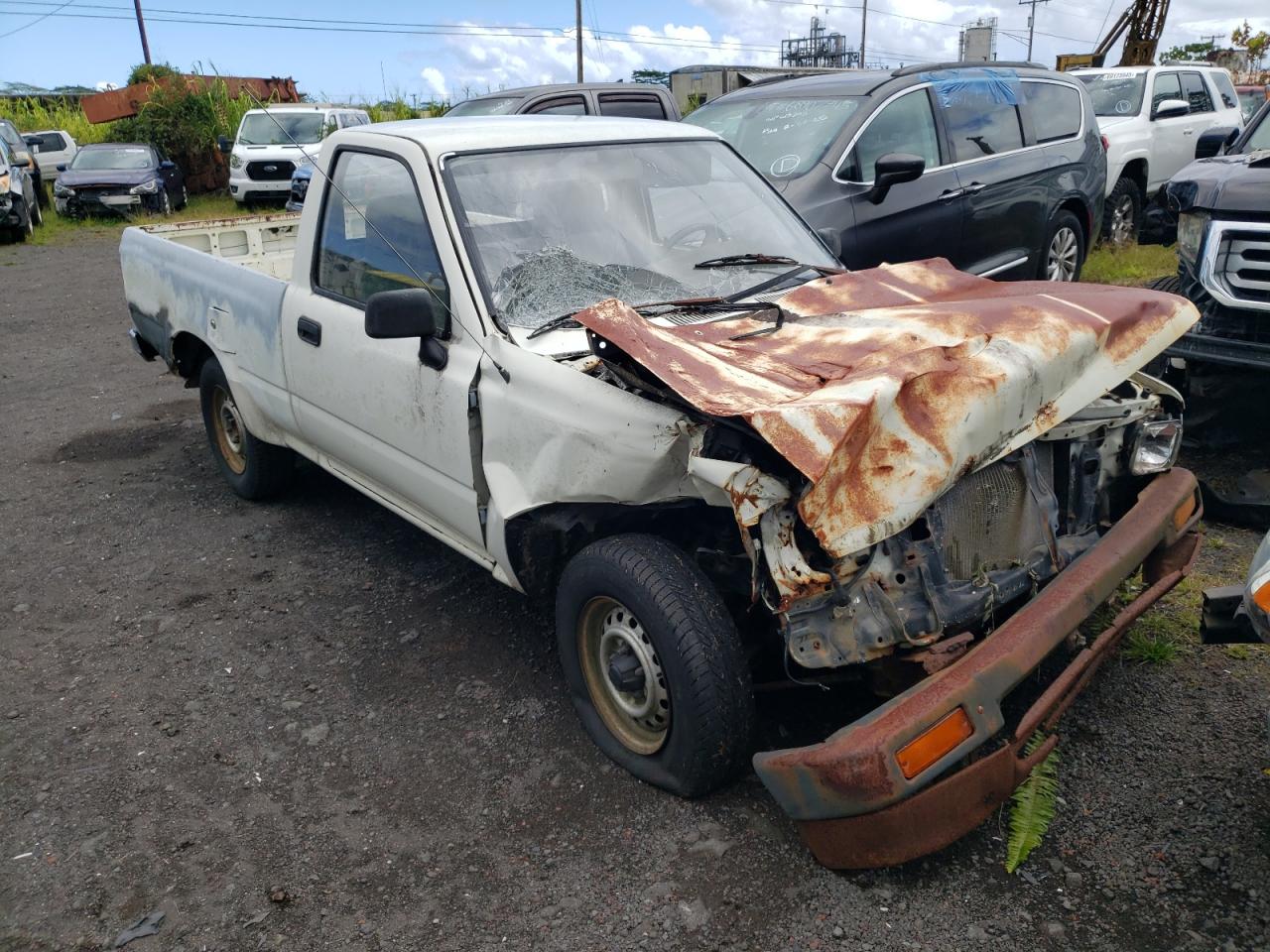 Lot #3270443876 1989 TOYOTA PICKUP 1/2