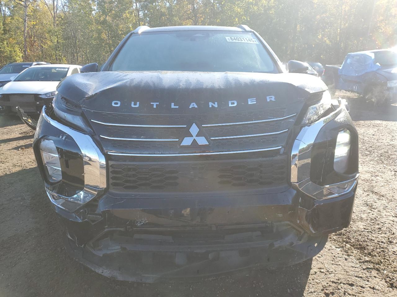 MITSUBISHI OUTLANDER SE