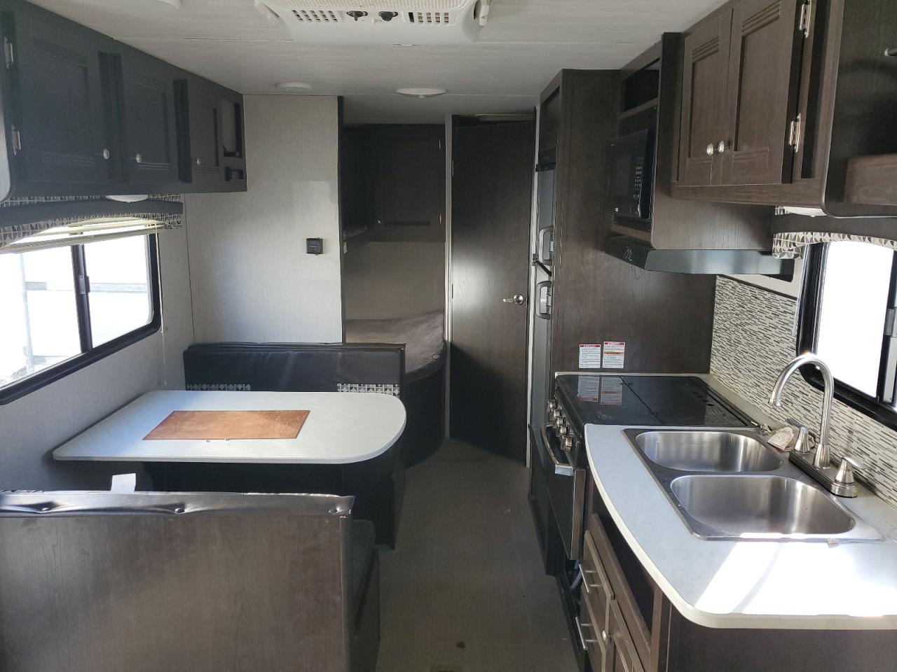 Lot #3274703790 2019 HEARTLAND PROWLER