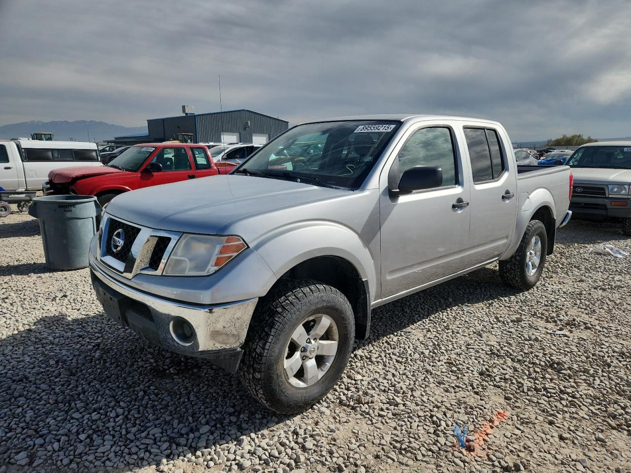 NISSAN FRONTIER CREW CAB SE