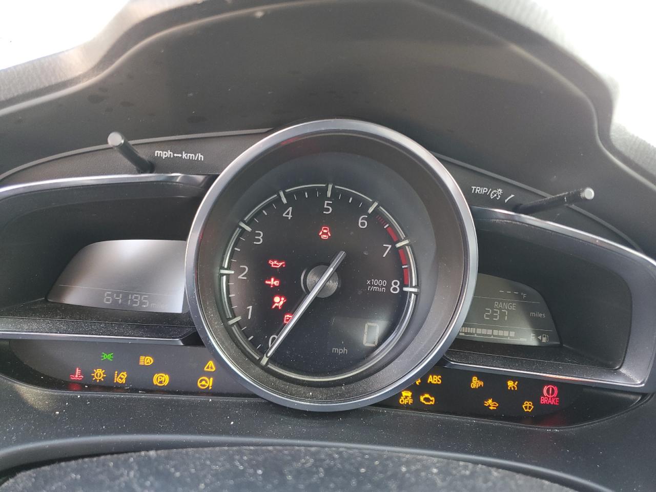 MAZDA 3 GRAND TOURING