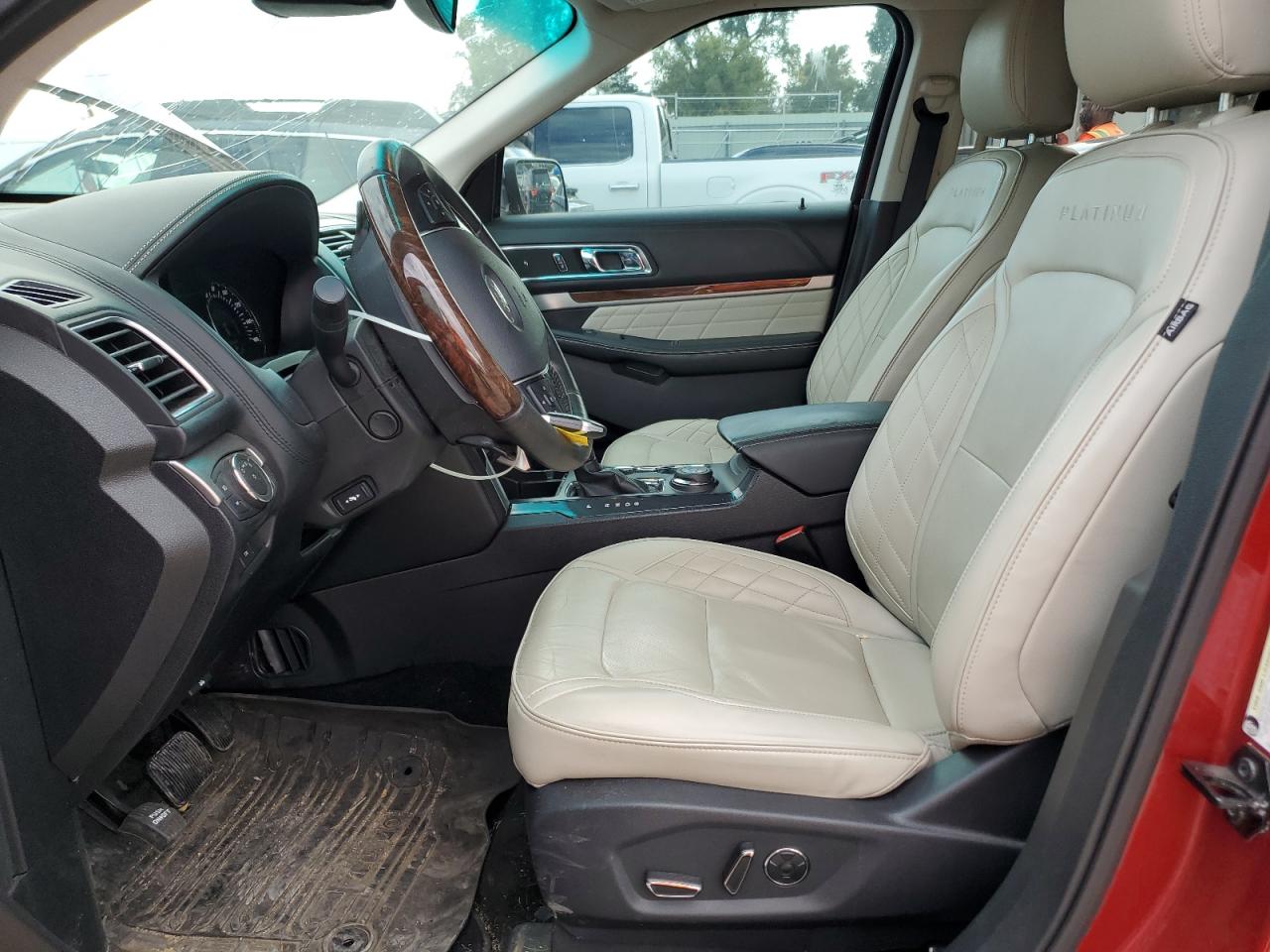 FORD EXPLORER PLATINUM