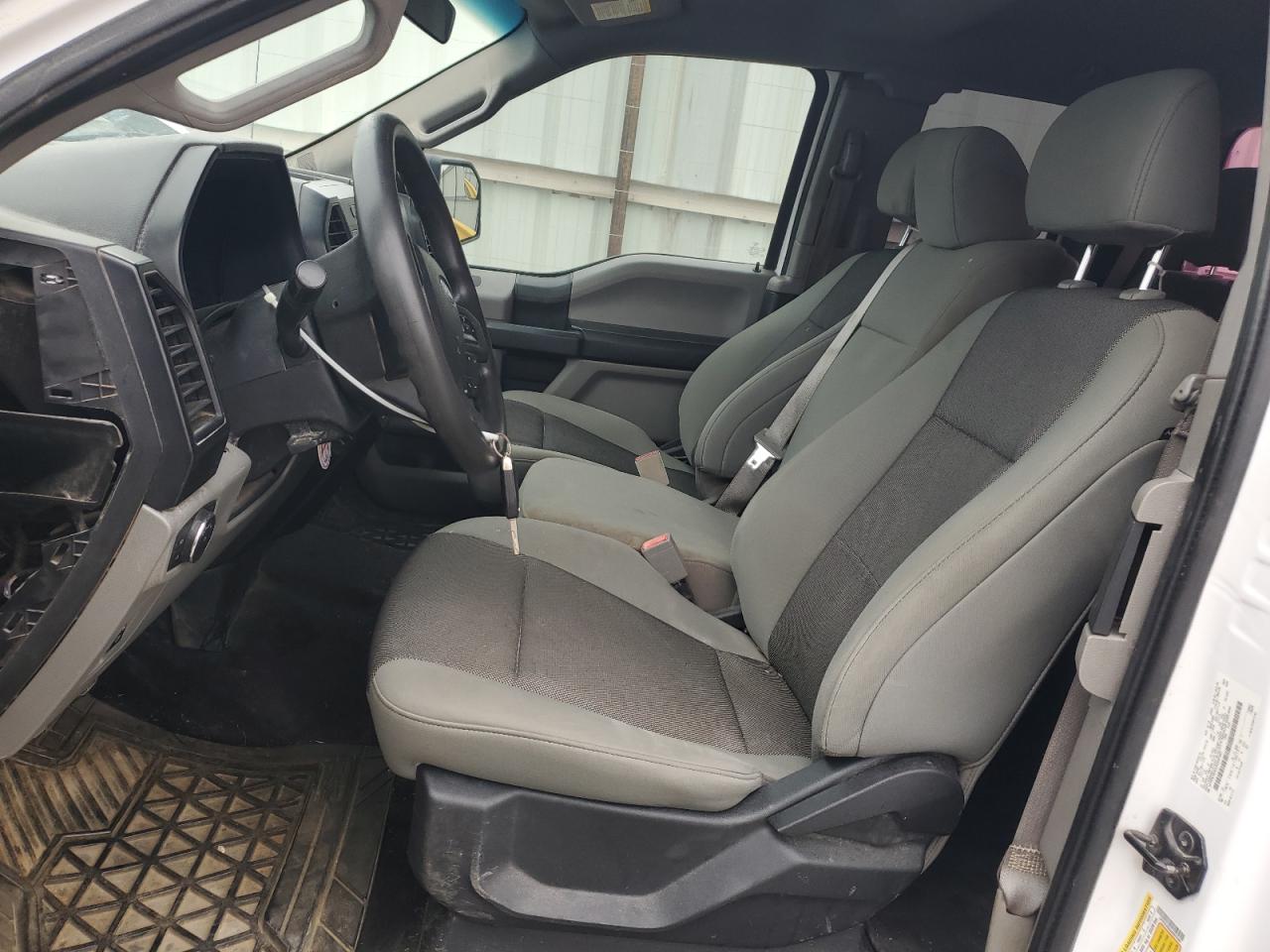 FORD F-150 SUPER CAB