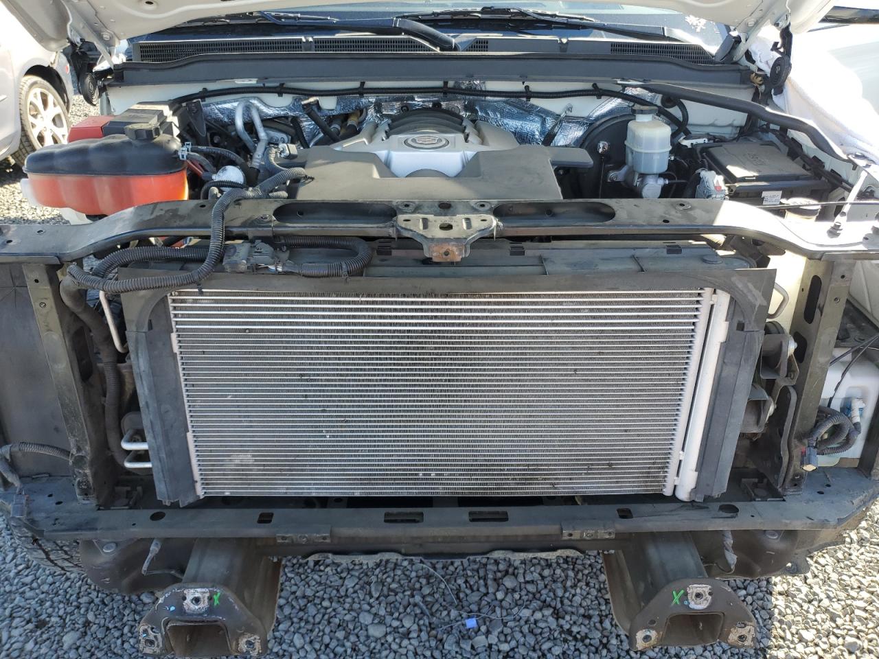 CADILLAC ESCALADE PREMIUM