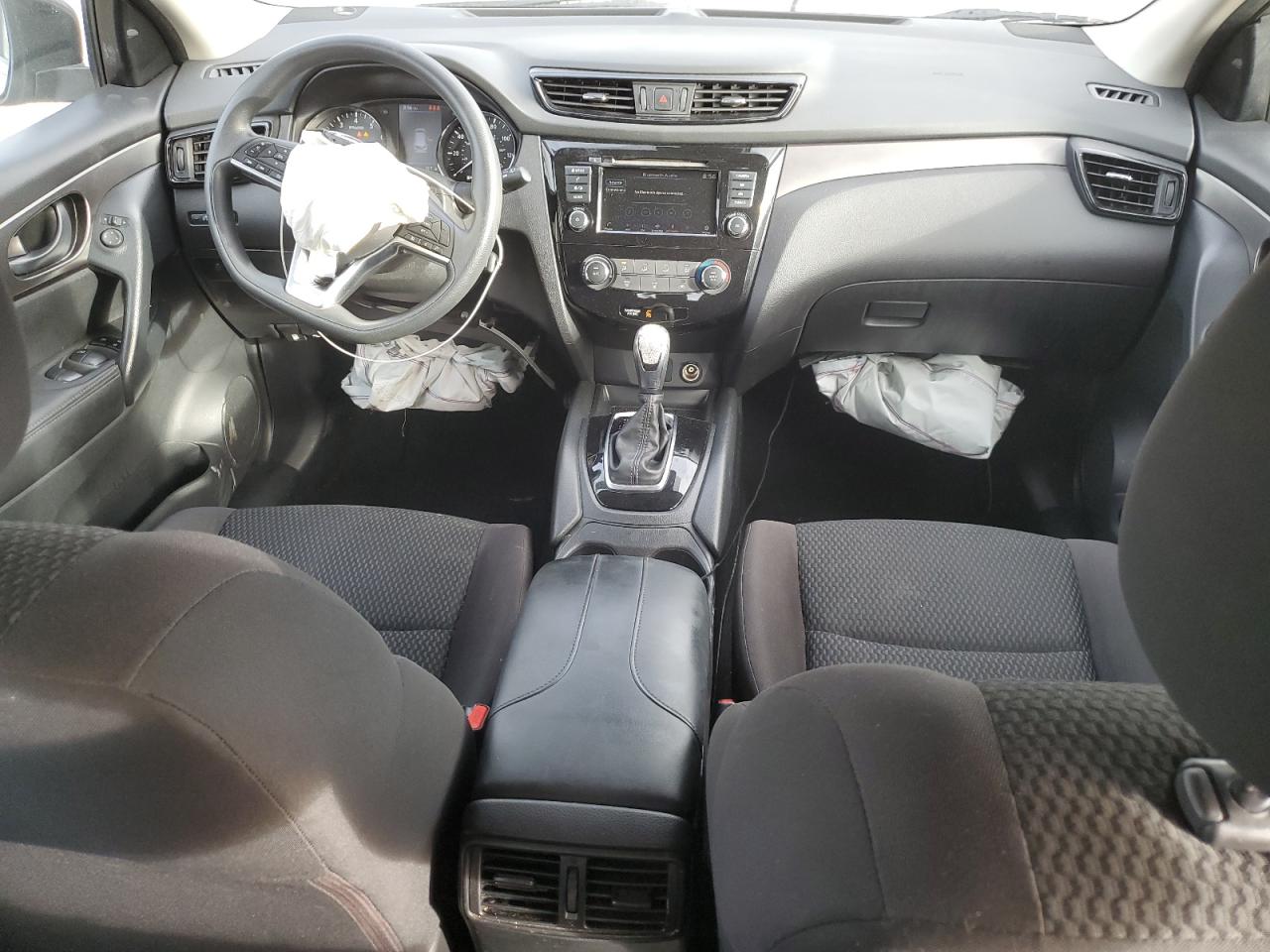 NISSAN ROGUE SPORT S