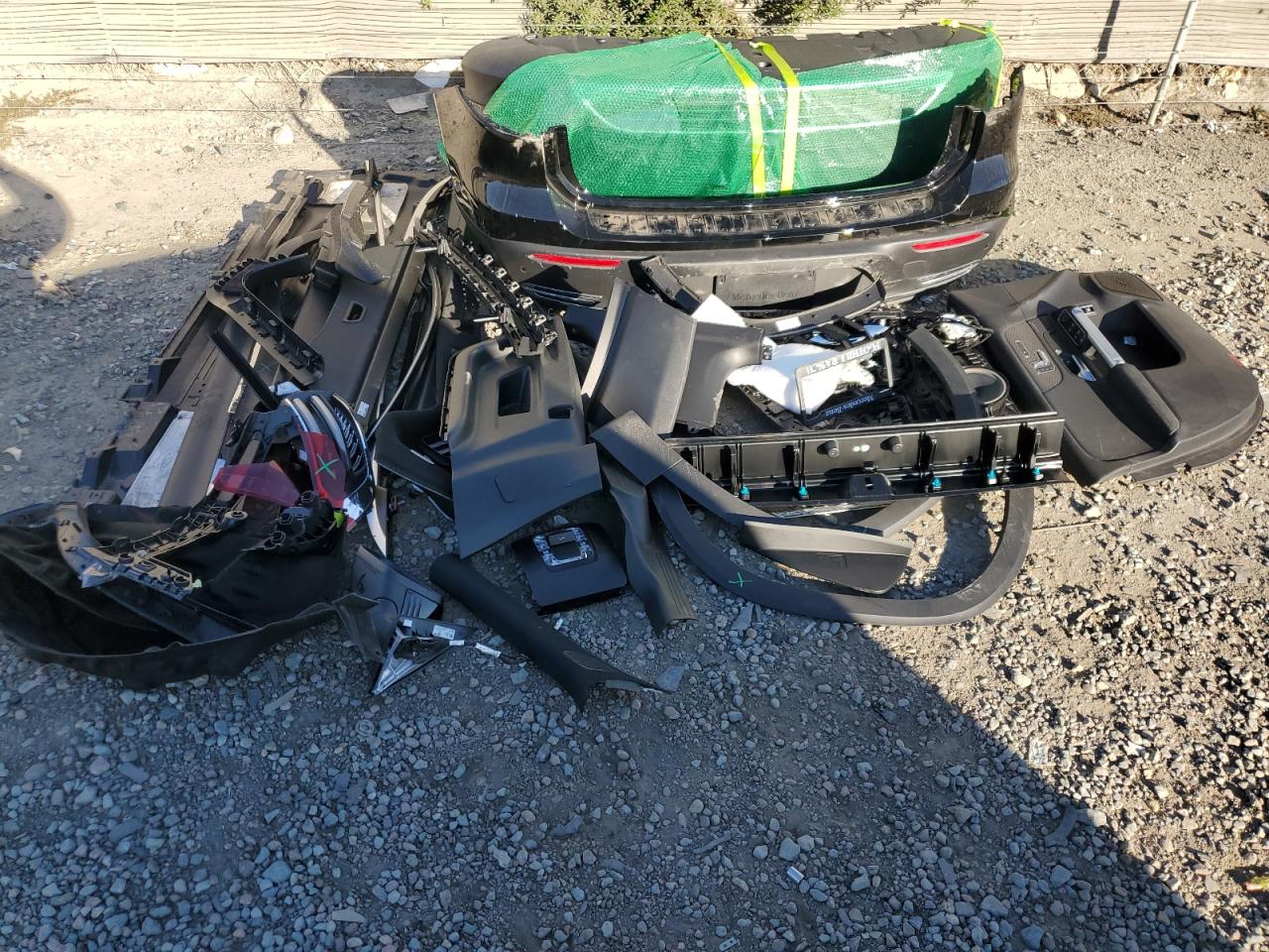 MERCEDES-BENZ EQB 250+