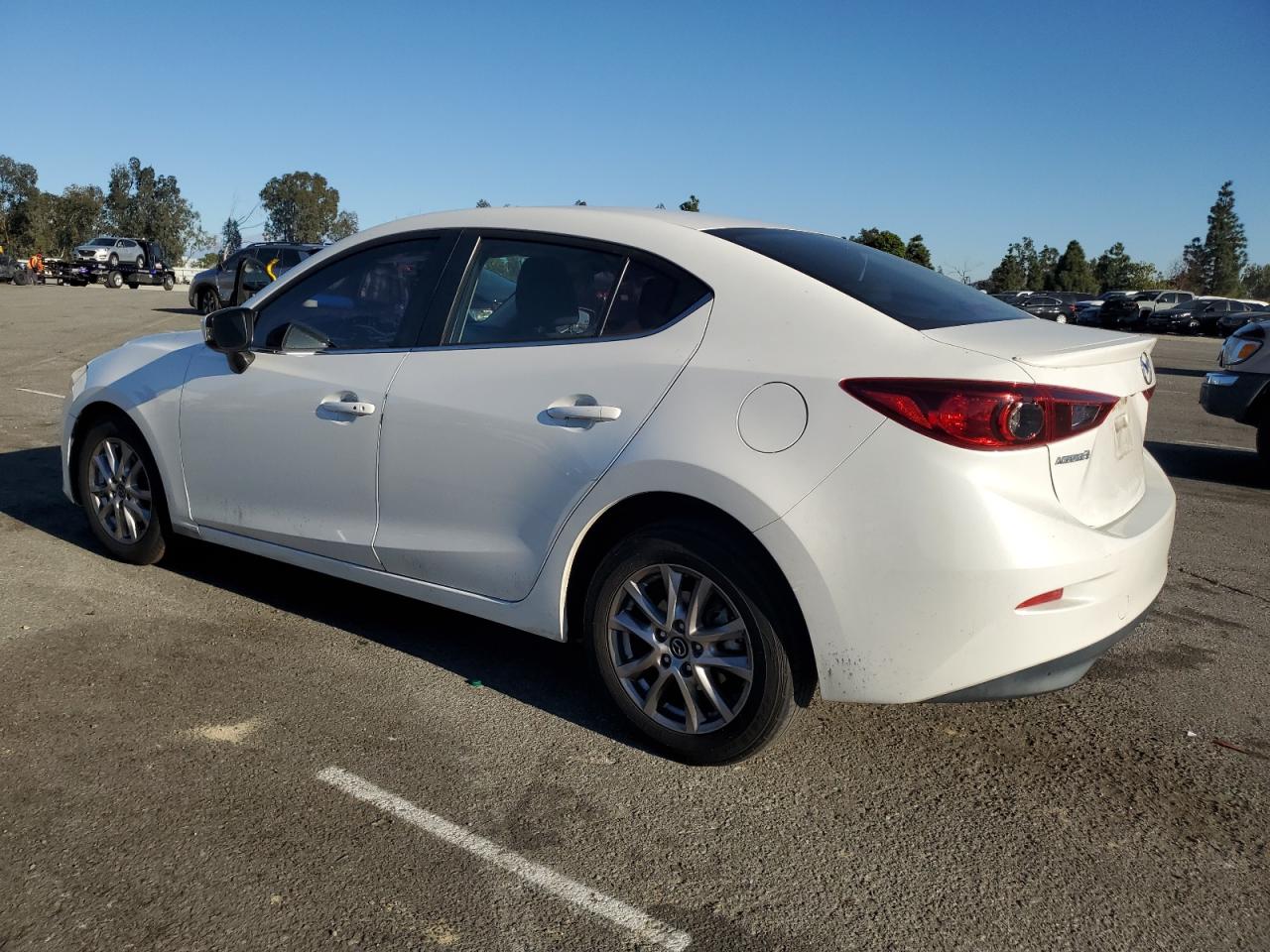 MAZDA 3 TOURING
