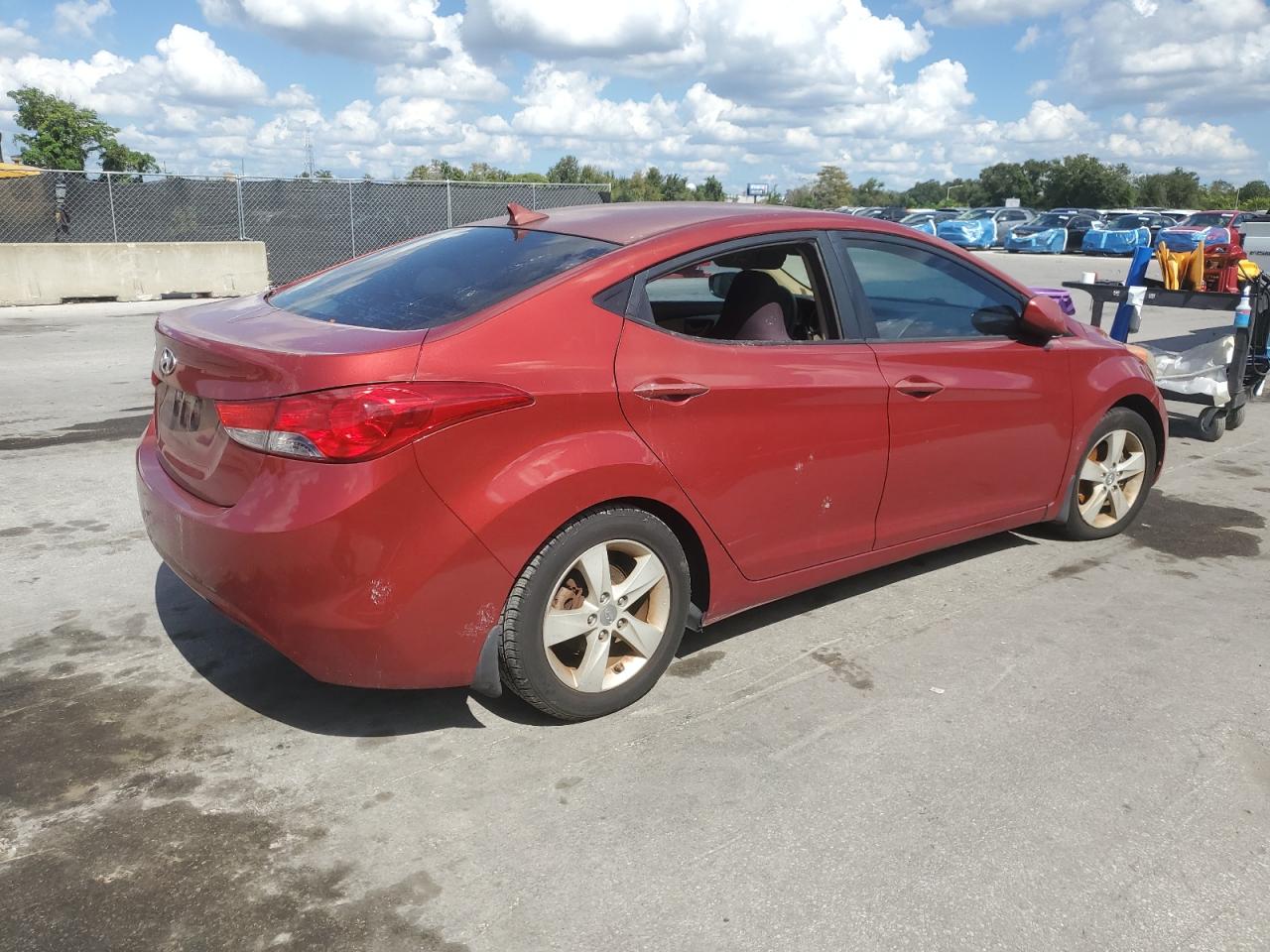 HYUNDAI ELANTRA GLS