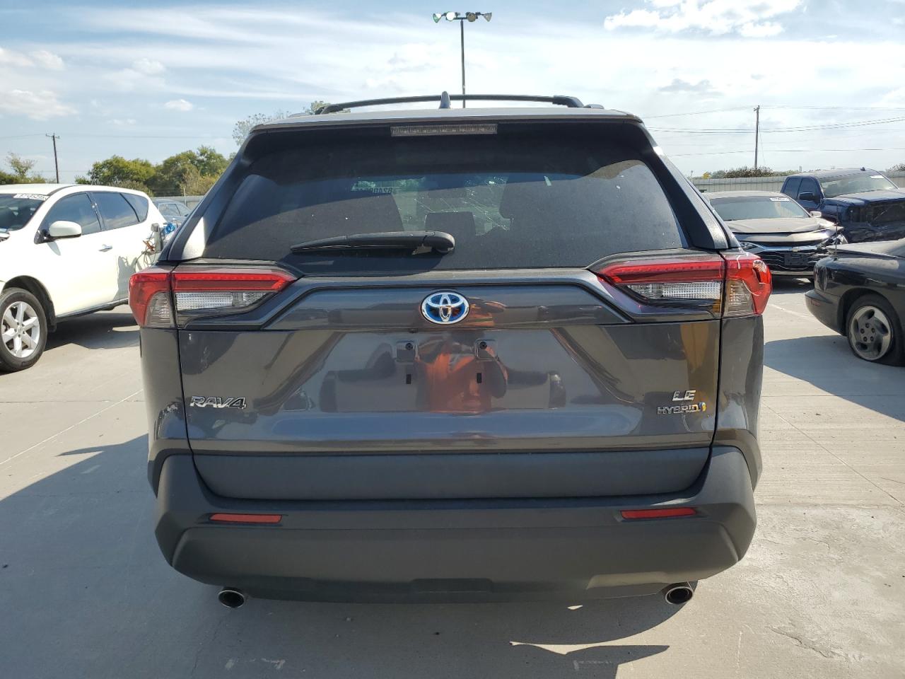 TOYOTA RAV4 LE