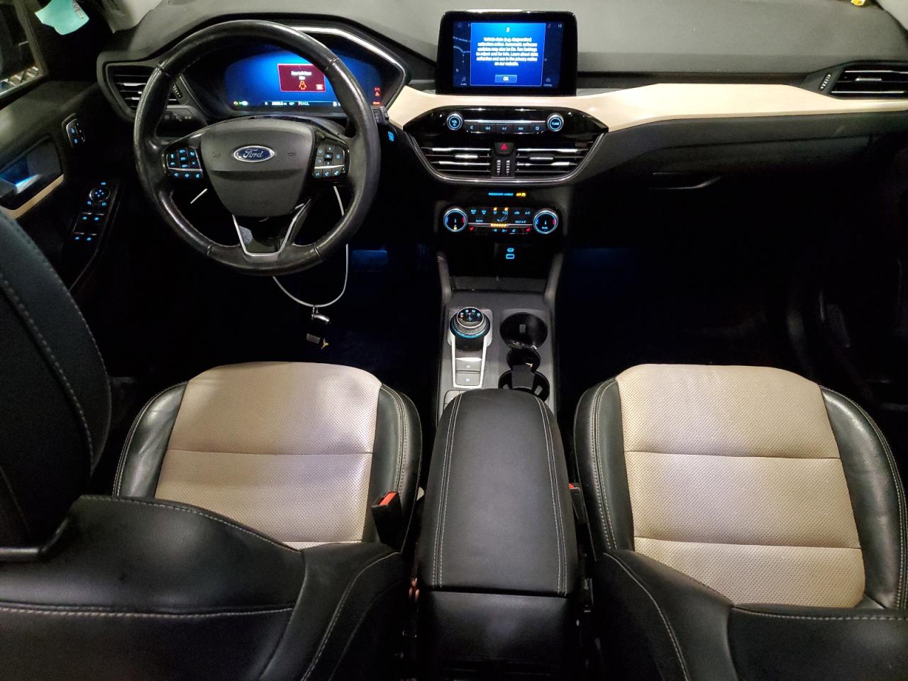 FORD ESCAPE TITANIUM