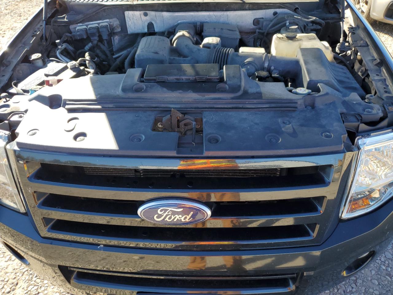 FORD EXPEDITION LIMITED