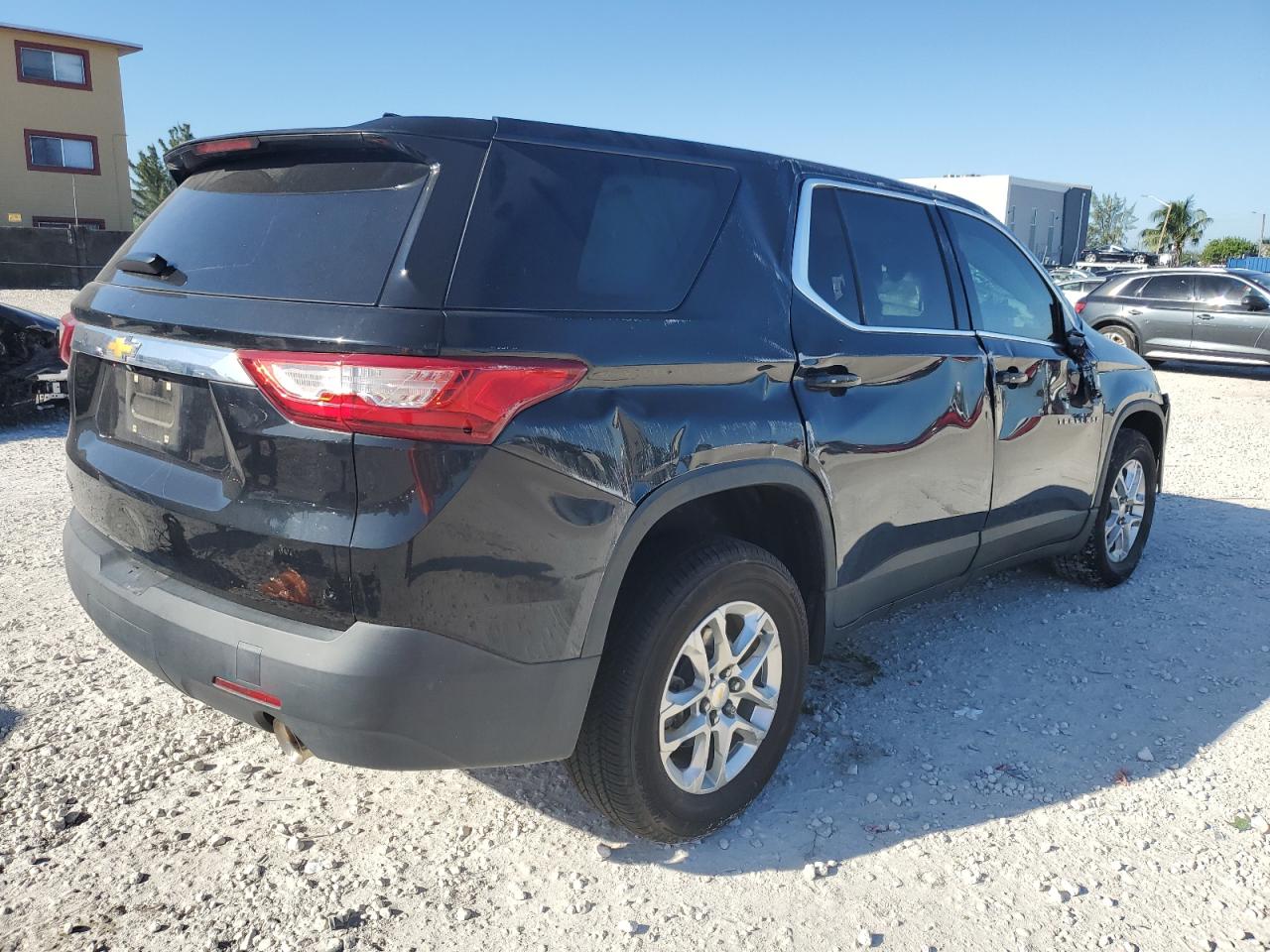 CHEVROLET TRAVERSE LS