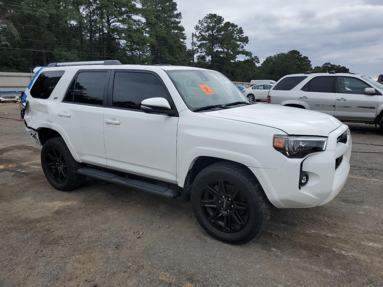 TOYOTA 4RUNNER SR5