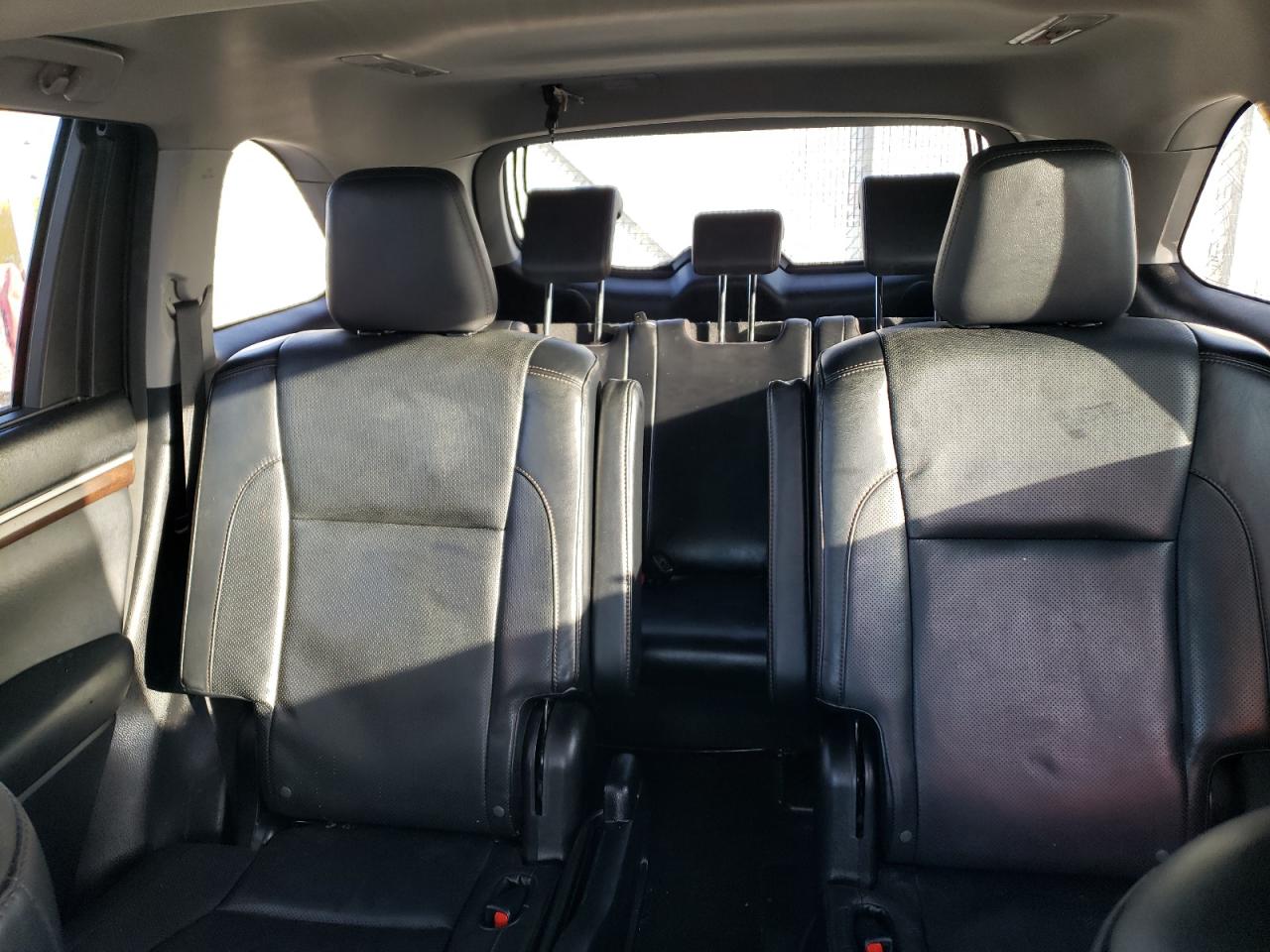 TOYOTA HIGHLANDER LIMITED