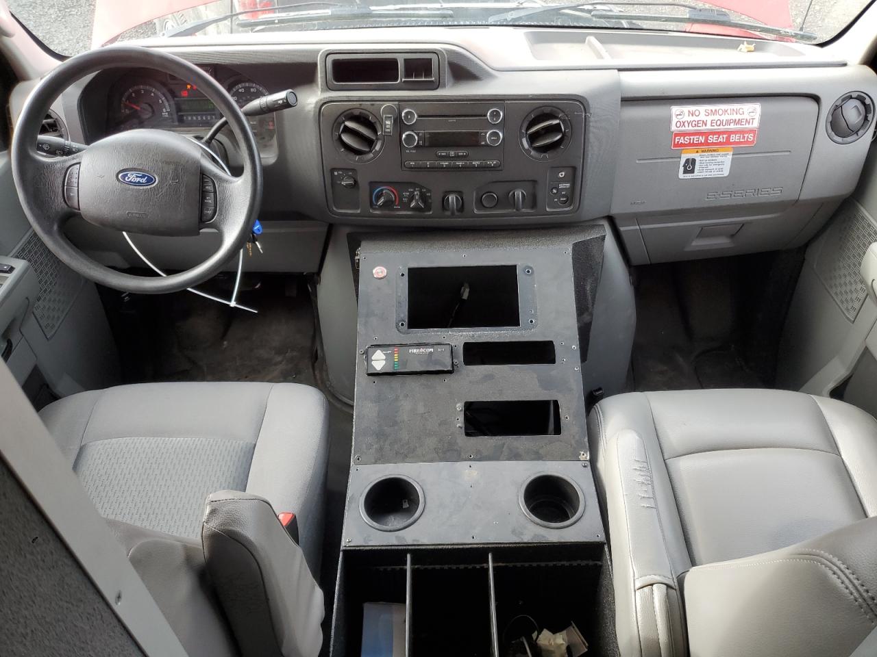 FORD ECONOLINE E450 SUPER DUTY CUTAWAY VAN