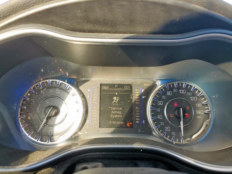 2015 CHRYSLER 200 LX 1C3CCCFB4FN682718