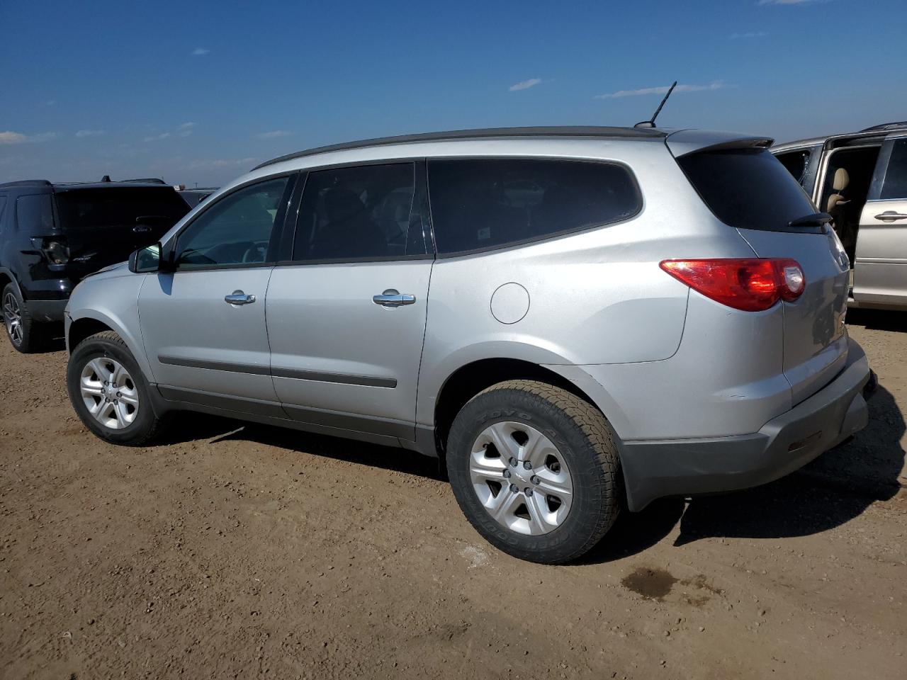 CHEVROLET TRAVERSE LS