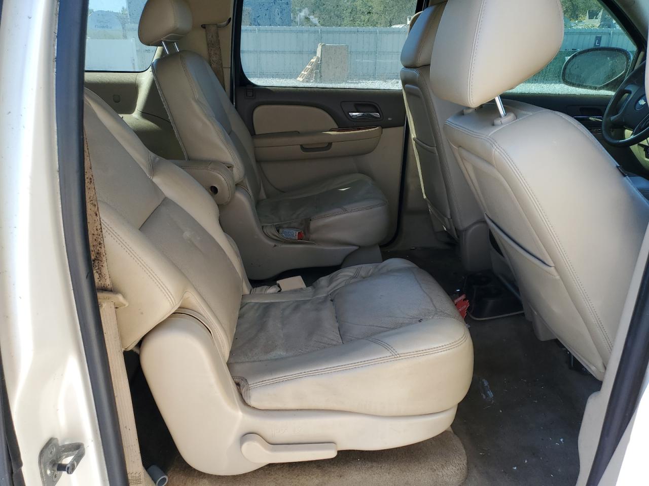 CHEVROLET SUBURBAN K1500 LTZ