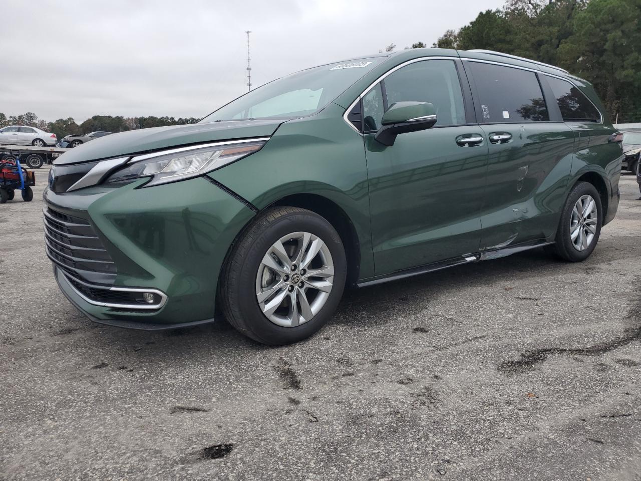 TOYOTA SIENNA LIMITED