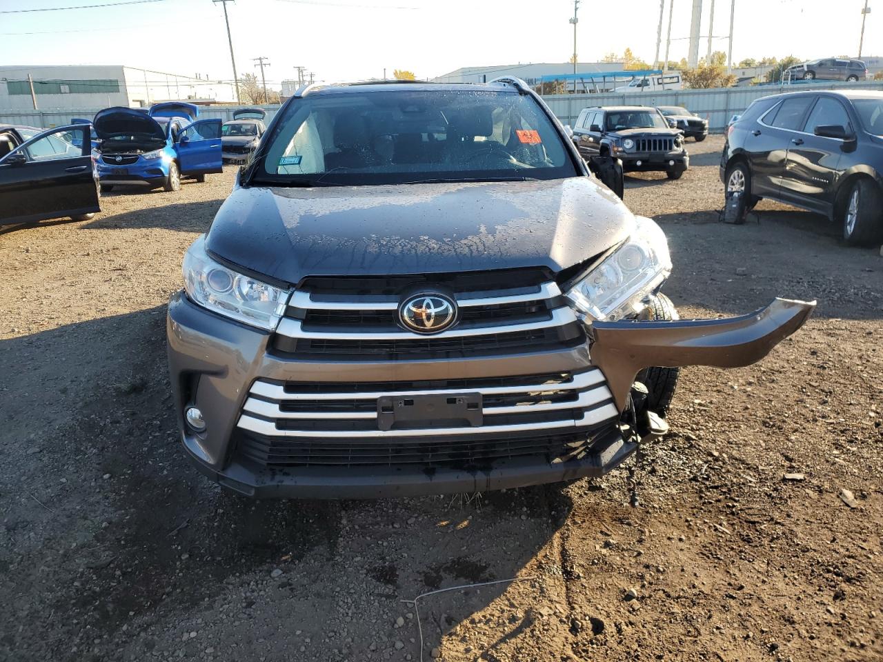 TOYOTA HIGHLANDER SE