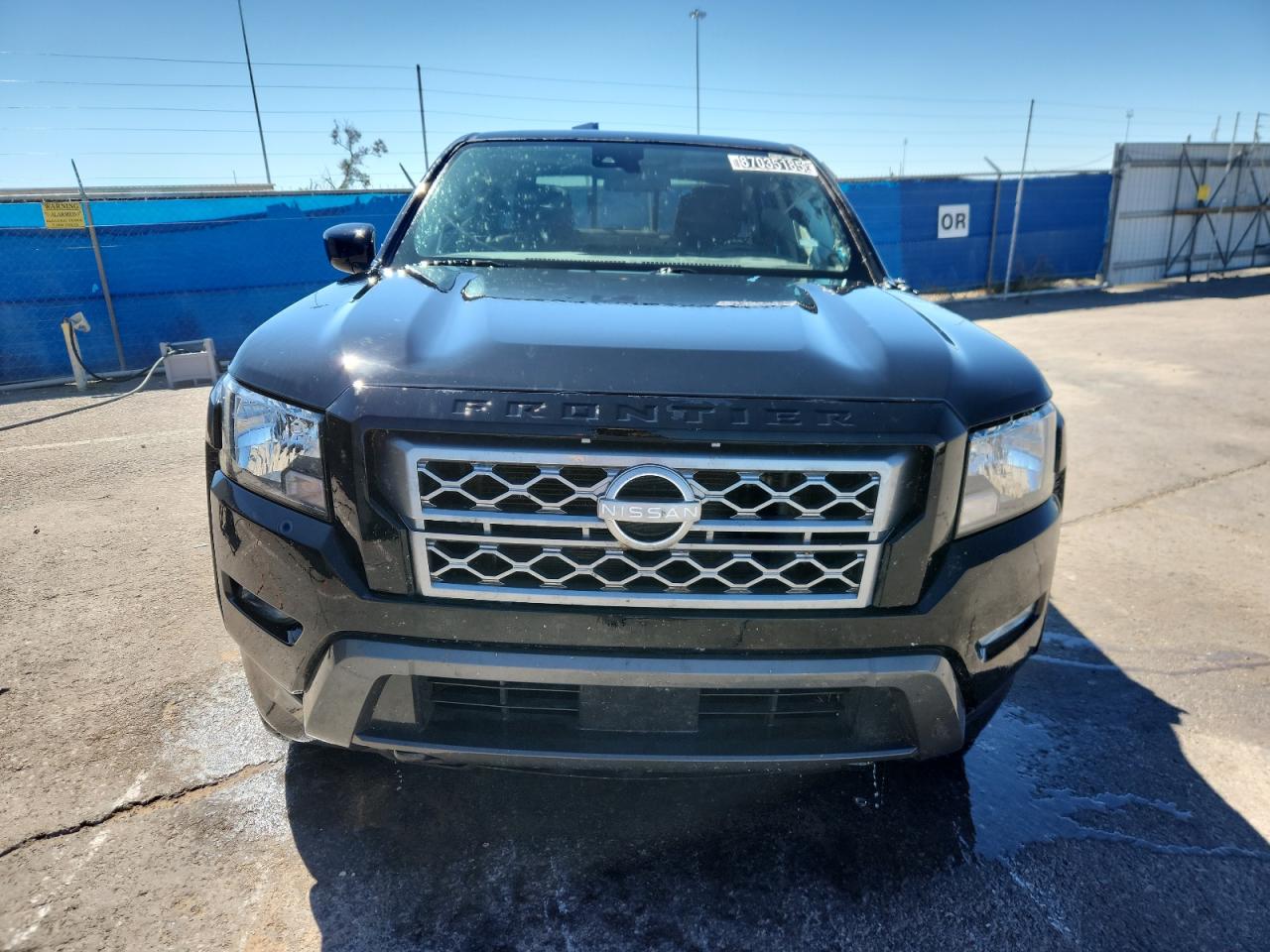 NISSAN FRONTIER SV