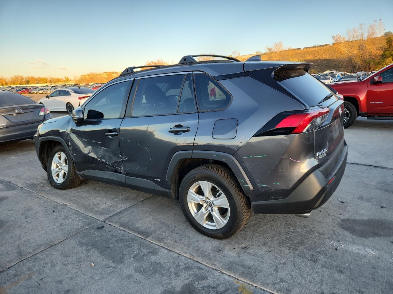 TOYOTA RAV4 XLE